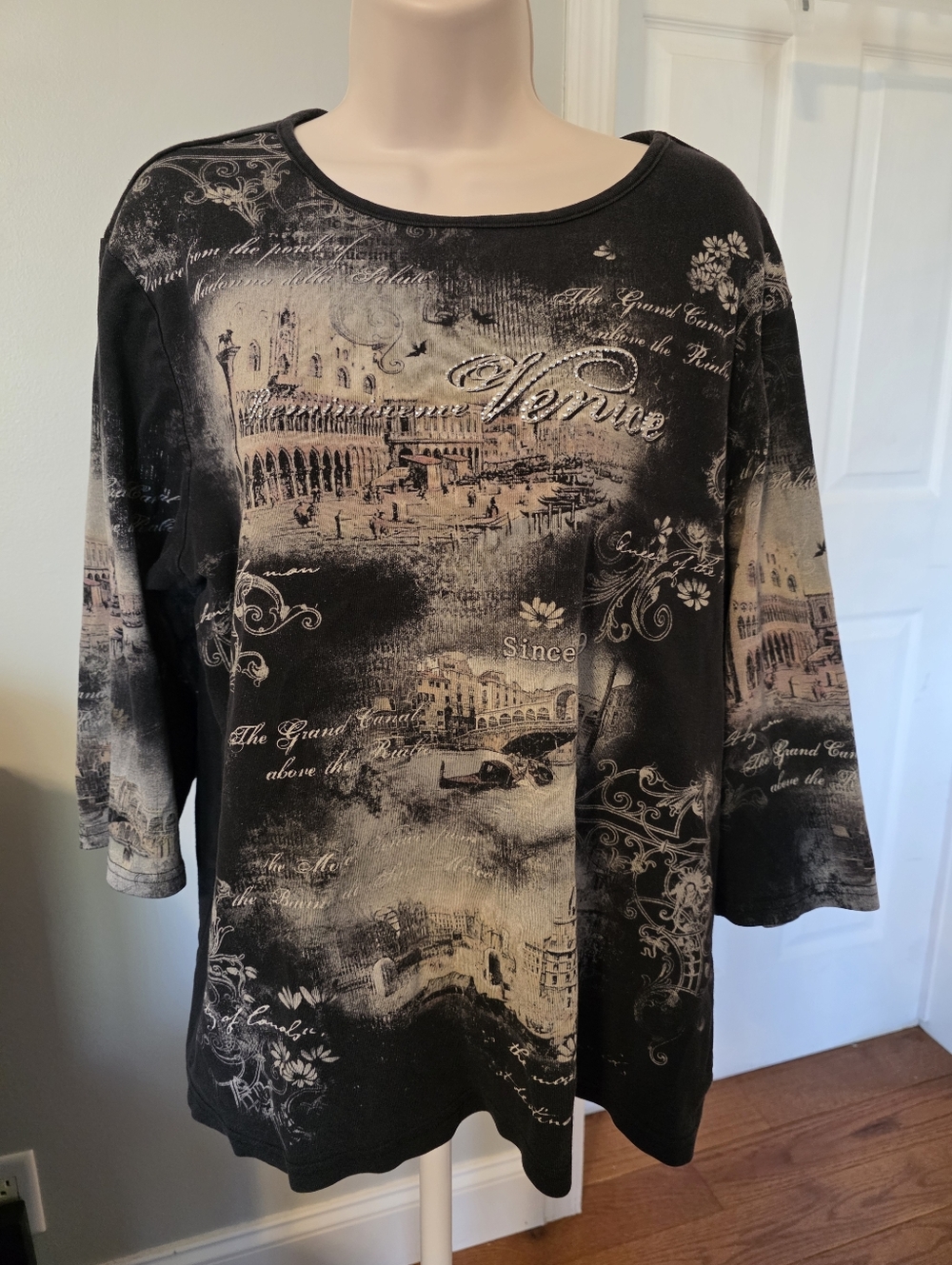 CJ Banks Women's Top